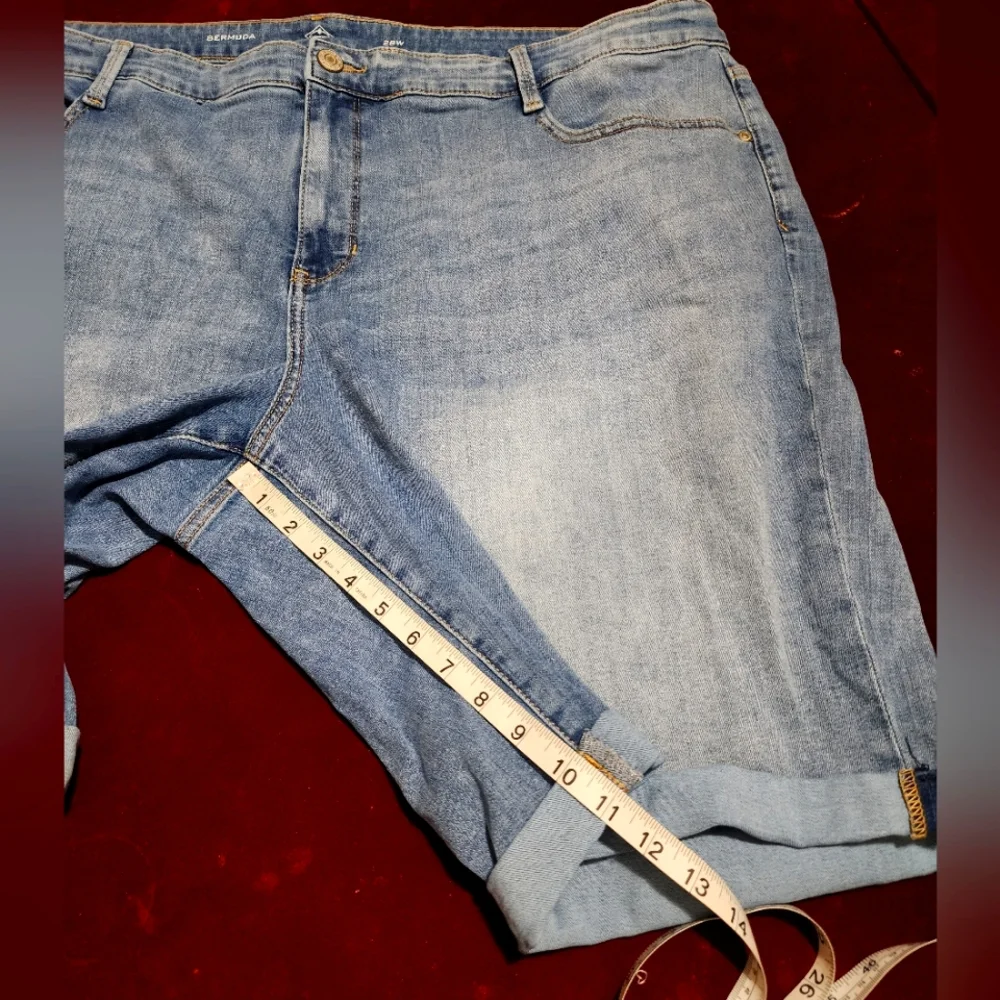 NWOT ... St. John's Bay Jeans Shorts - Picture 2 of 9